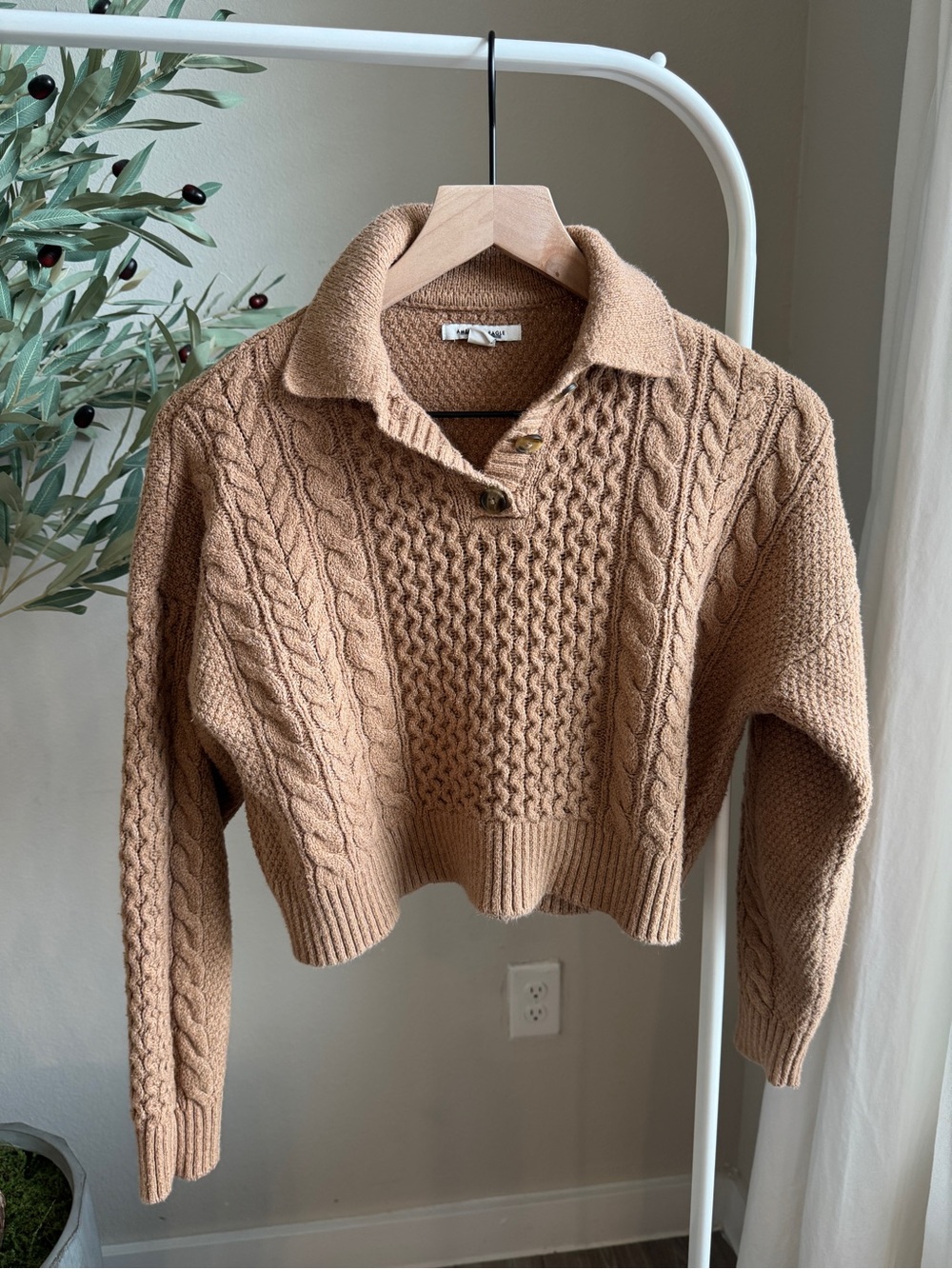 American Eagle Cropped Chunky Cable Knit Polo Sweater in Camel Size XS